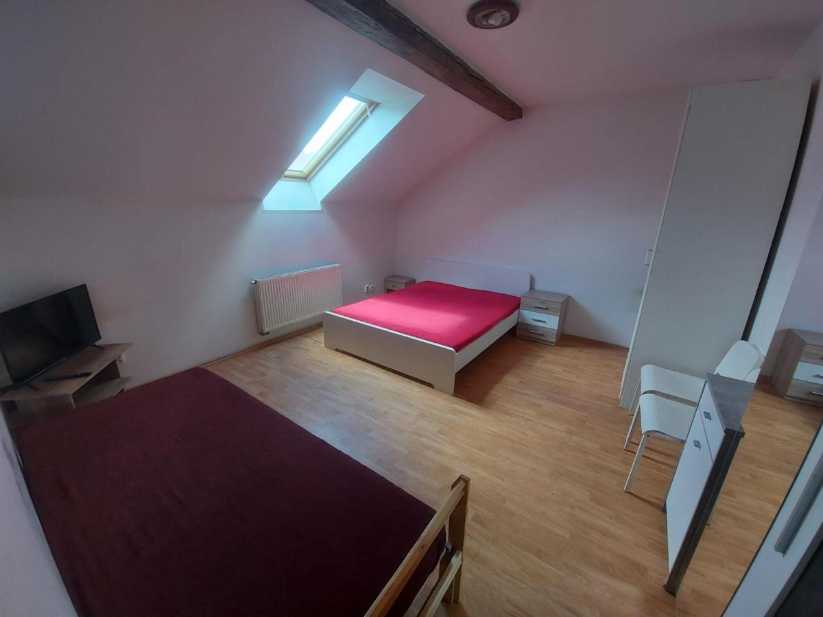 Zizkov A Apartmán Praha